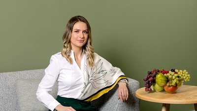 Who decides “what we eat today” and how often? What is the use of NutriPorția in this case?