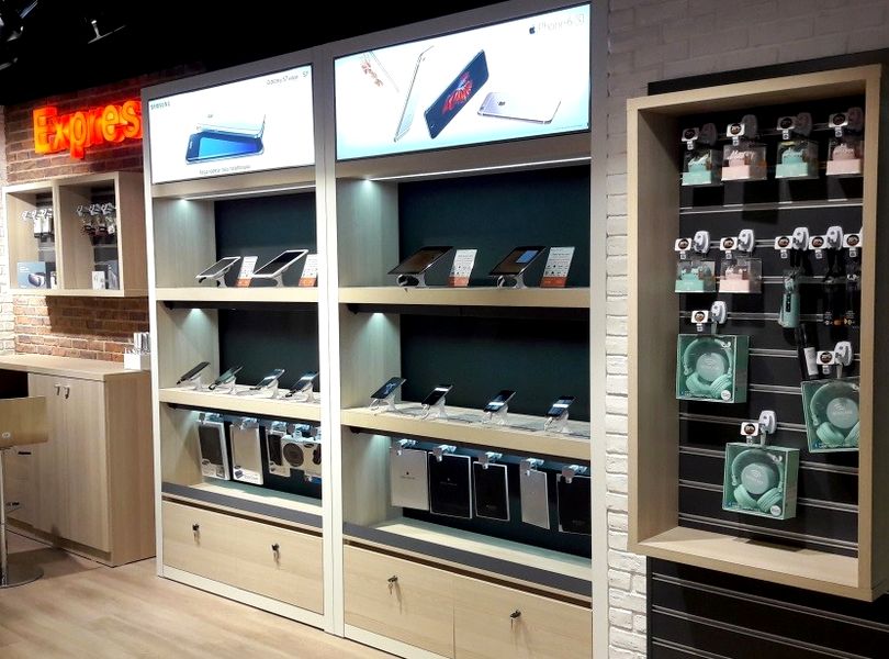 Orange opens new smart store in Bucharest Business Review